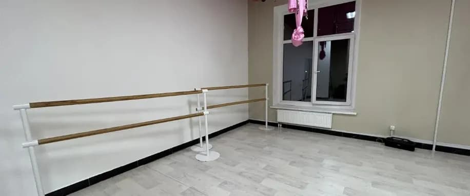 gallery slide