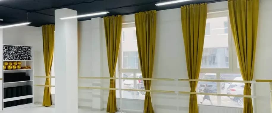 gallery slide