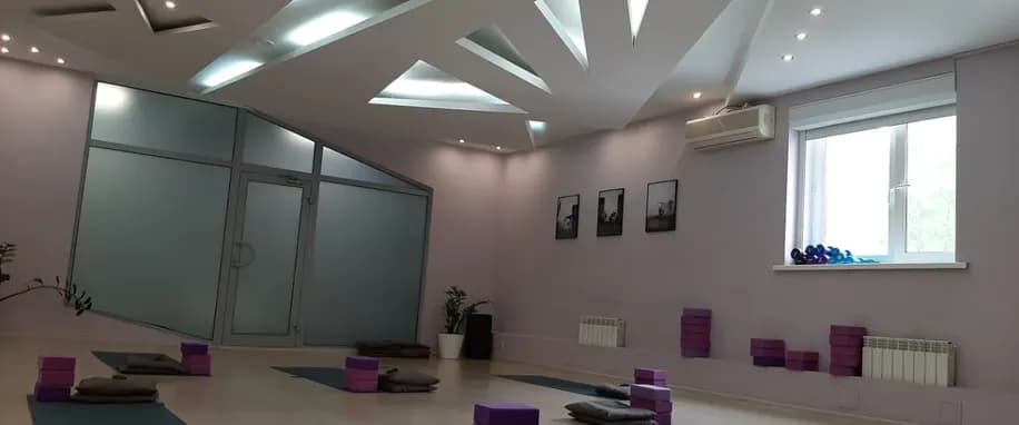 gallery slide
